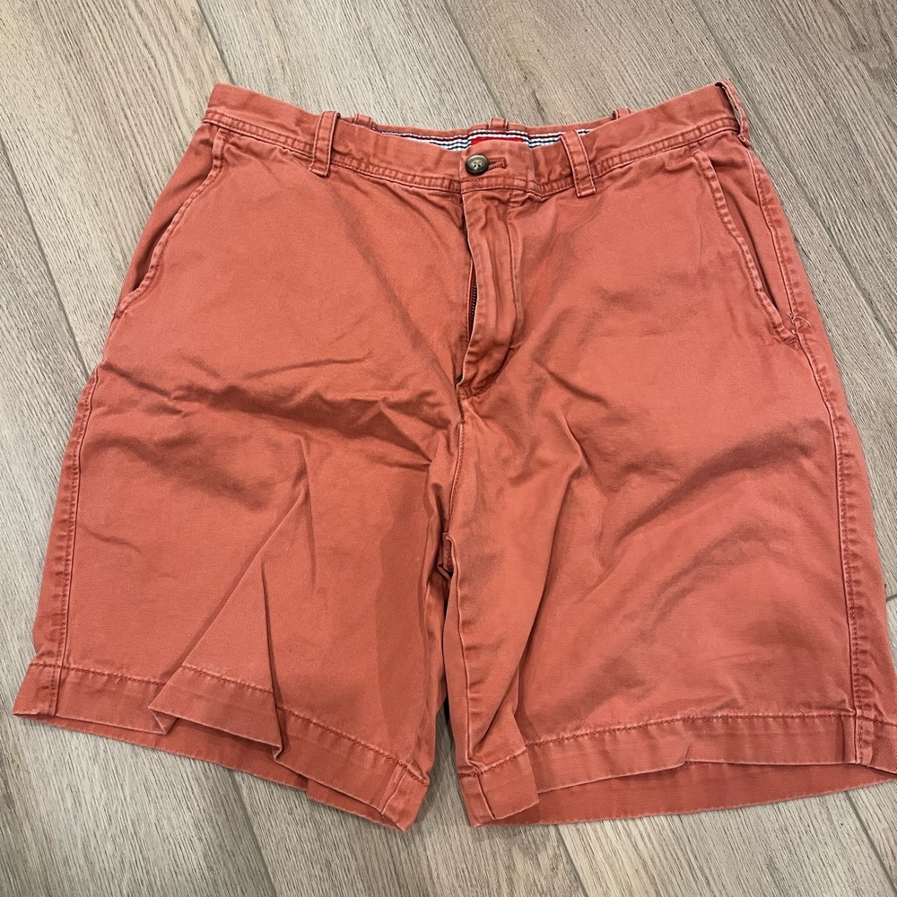 Izod Men's Rust Shorts